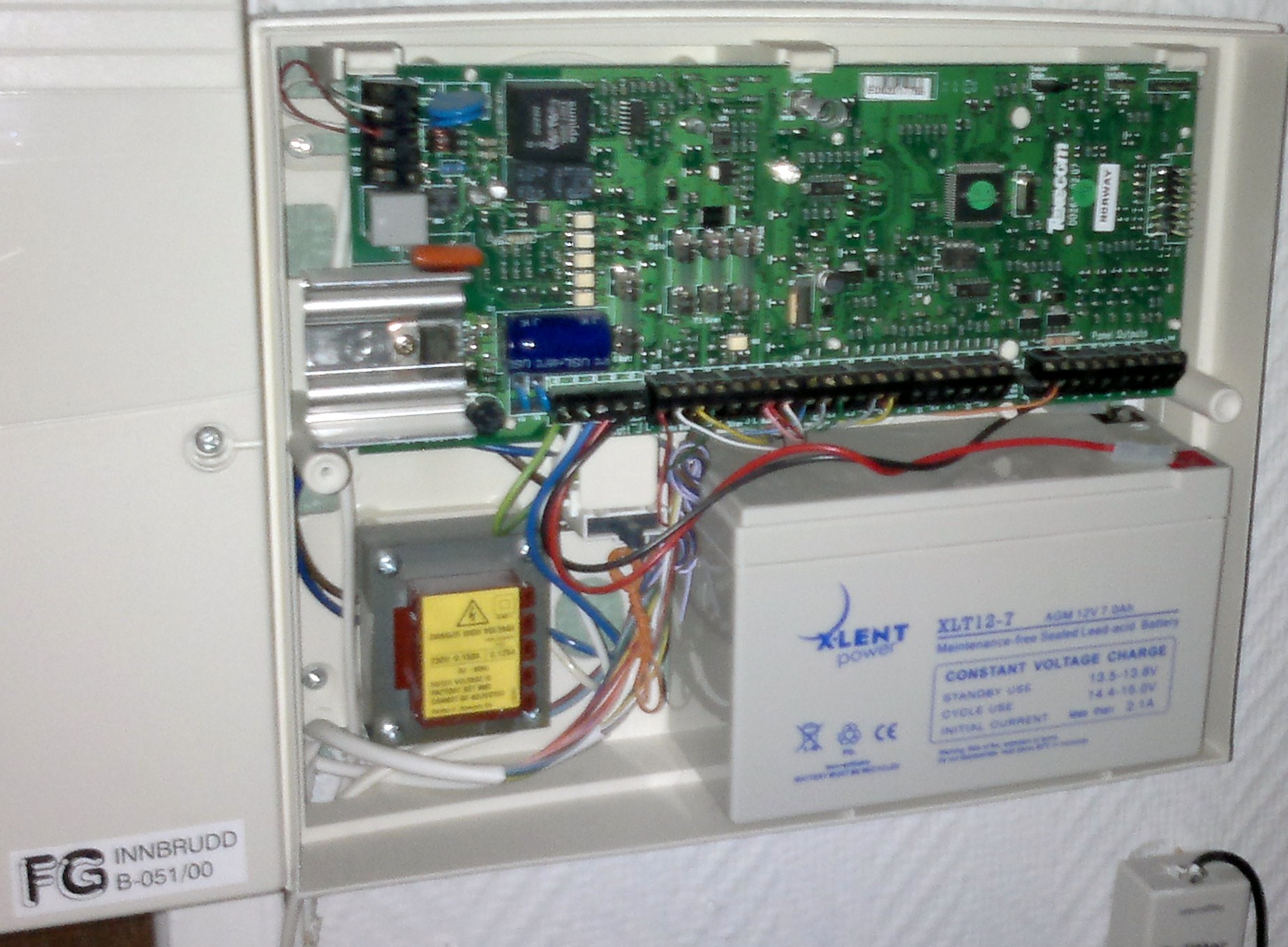 Brukermanual: Vaktservice alarmpanel (1998 model?) - 29012012580.jpg - dkt850