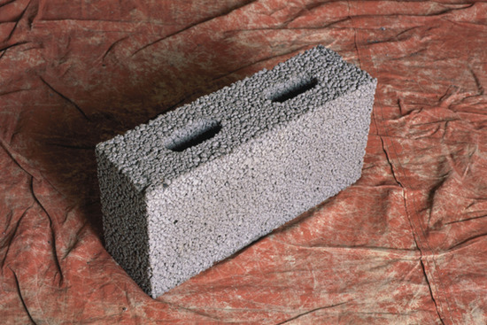 Bruke betongblander eller "for hånd" på LITEN grunnmur i Leca - lecablokk.jpg - Dr.VanNordstrom