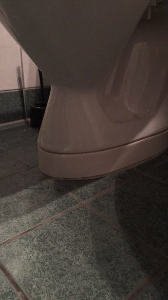 Ekstra sokkel under toalett - hvorfor? - toa1.jpg - cmn90
