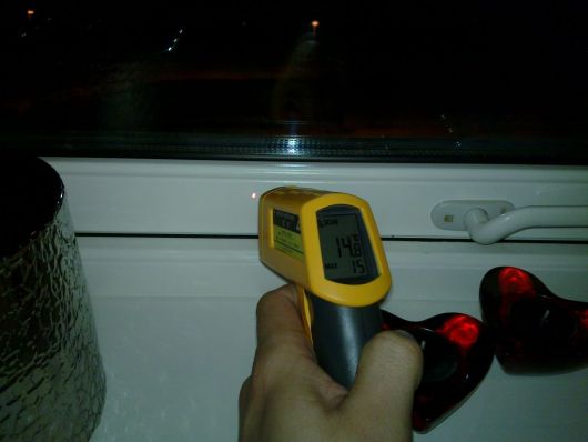 Fluke IR62 termometer og testverdier Nordan N-tech, parkett og dører. - 20100122_015.jpg - byggebob