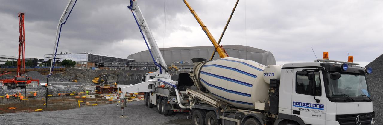 Støttemur 80cm, fundament og grunnarbeid? - 1b1f72c0b72544f589587c7ed1fbb6a0.jpg - jolle