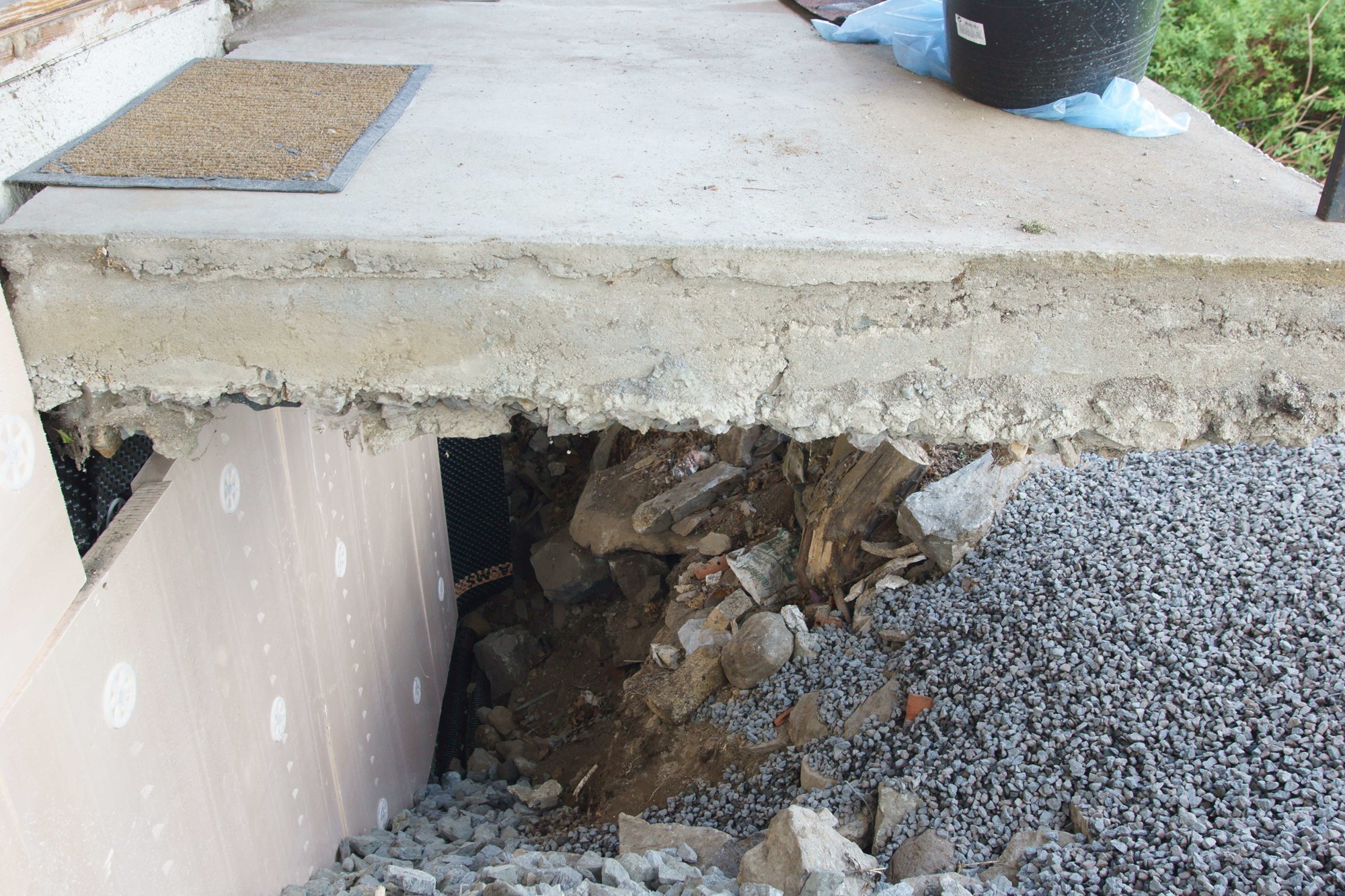 Støttemur under betongutstikk -  - Zaxis