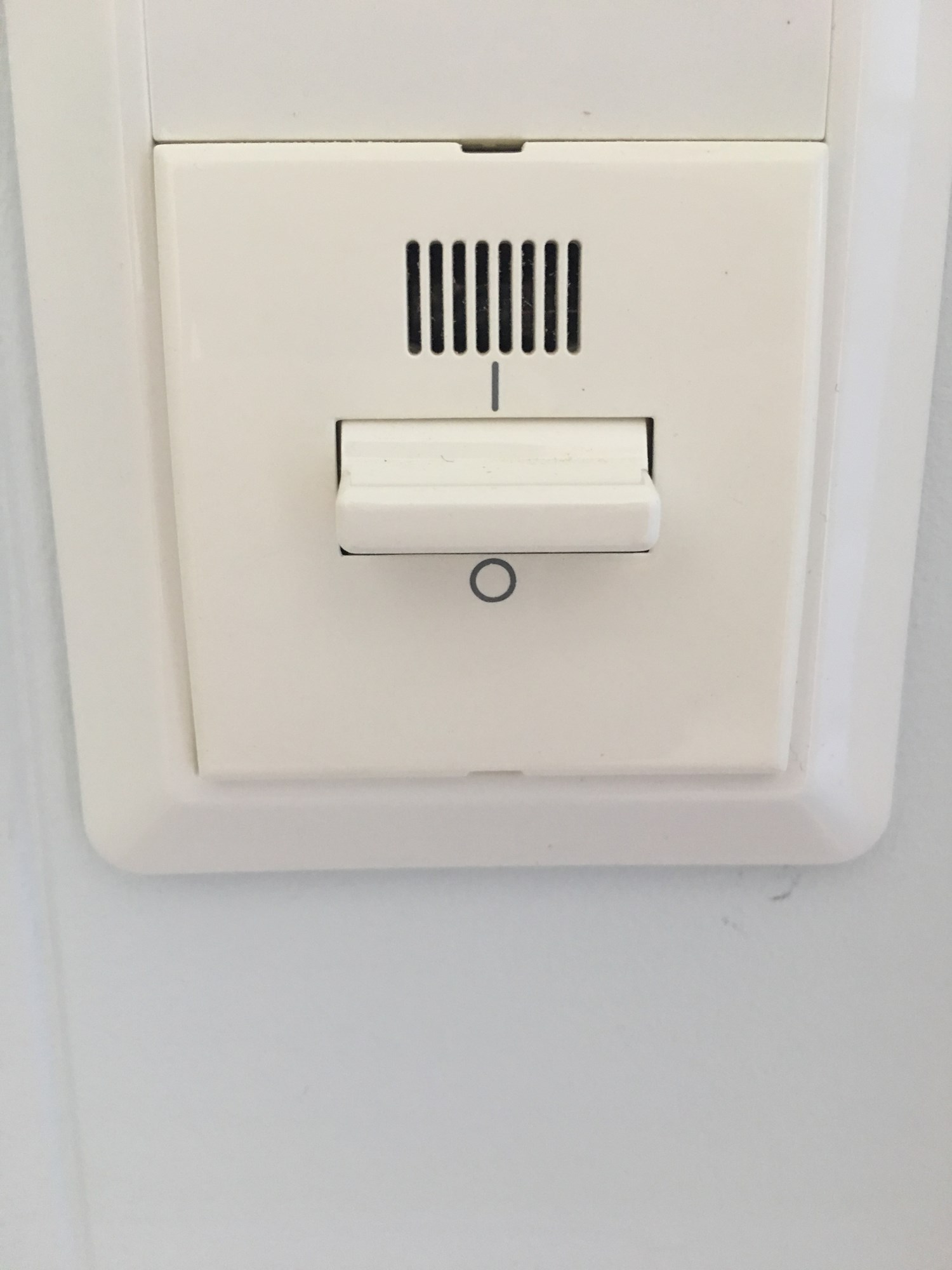 Finne ny termostat til varmekabel på bad - 20180612_080319816_iOS.jpg - BingoBonzo