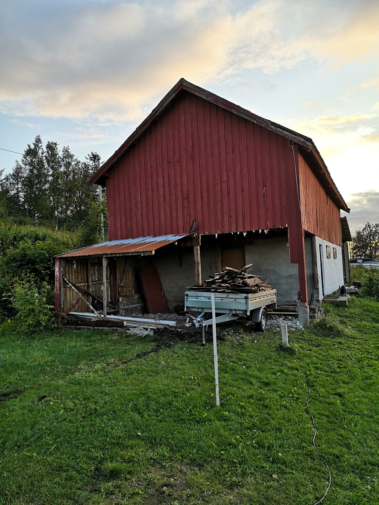 Spenn på 6m - Stålbjelke? Jernbaneskinne? (Låve / Garasje) - IMG_20190902_193820.jpg - Raimoon