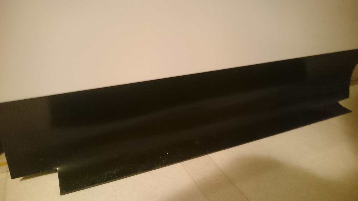 Bosch oppvaskmaskin - svart gummi under døra (?) - Bosch - gummi.JPG - oleboli