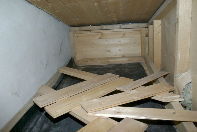 Legge gulv på loftet, flytte isolasjonen? - loft3.jpg - tesdal