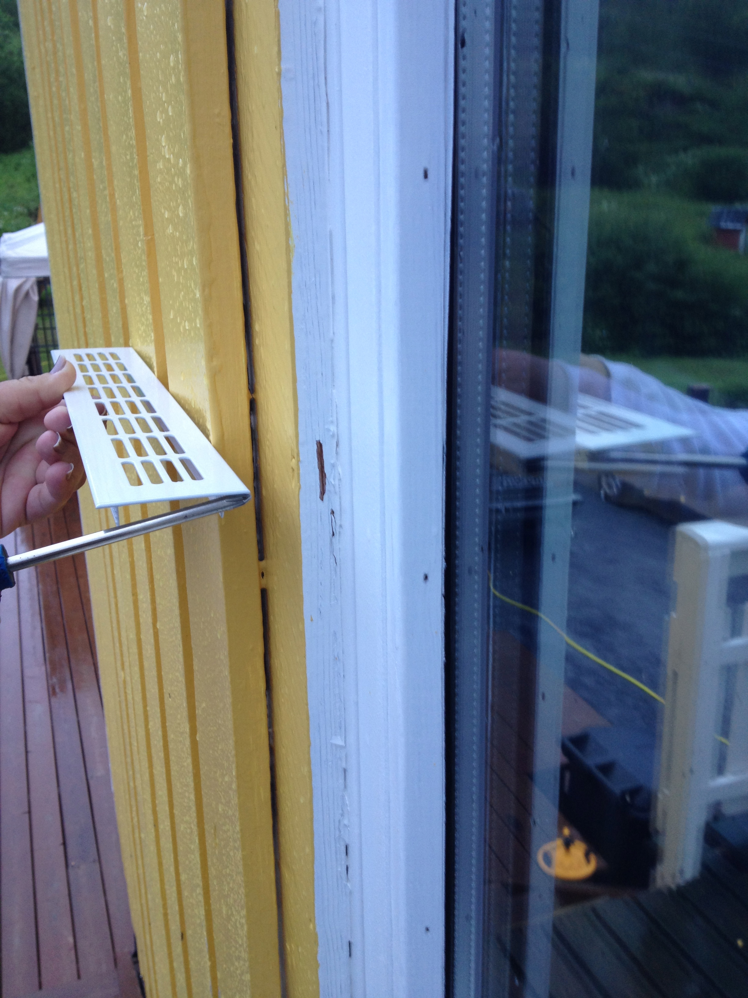 Montere vindu og vannbrett med beslag - 3.jpg - byggmester bently