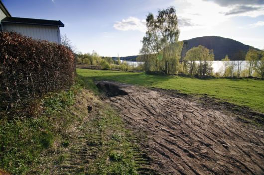 Bygge annneks \ liten leilighet - kloakkgrøft4.jpg - teigas