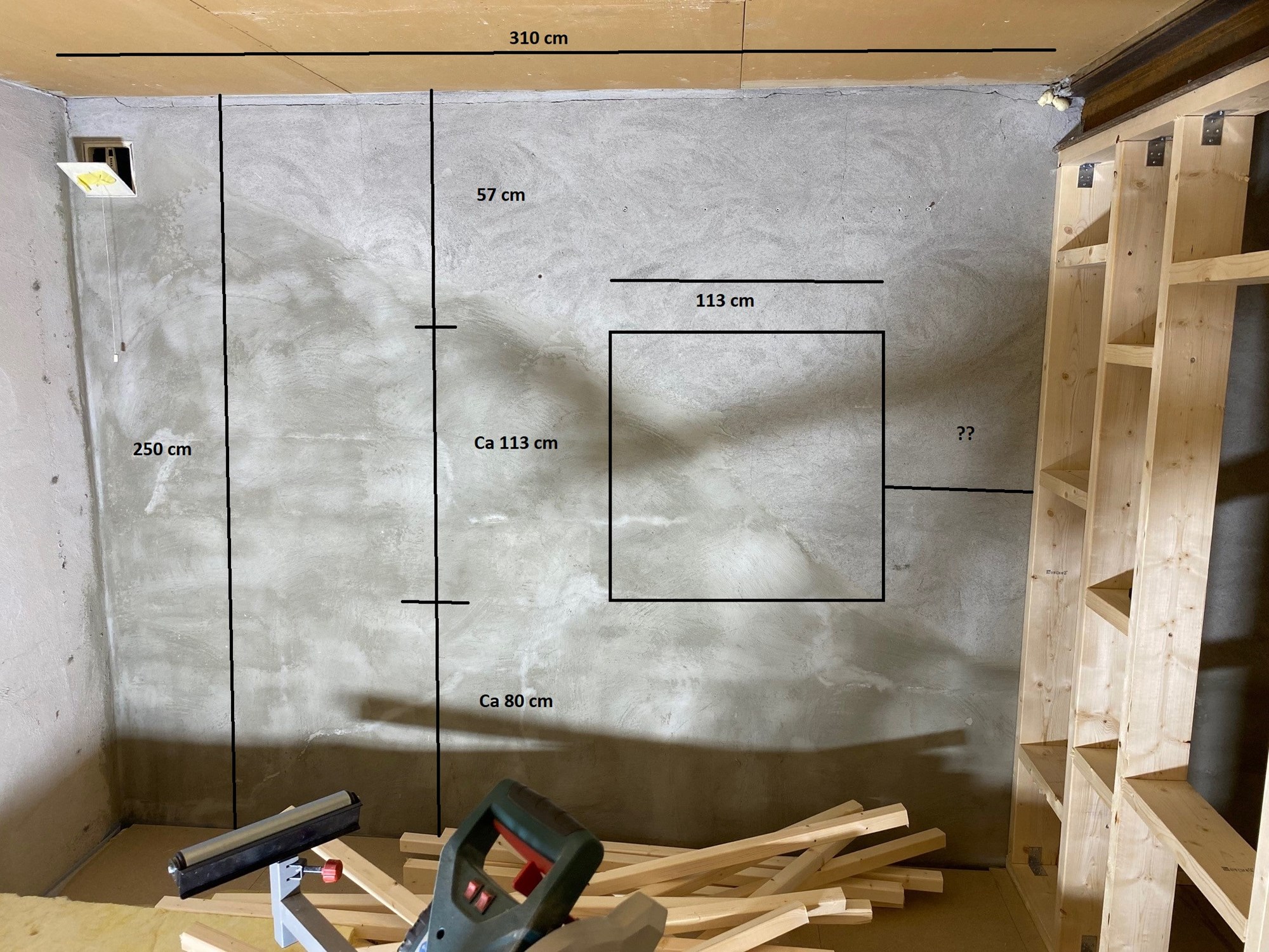 Lage utsparinger i lecamur - 22.07.25 Innerste soverom før påforing med mål.jpg - kfkg