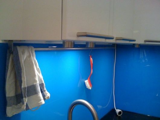 Hva har dere på veggen mellom kjøkkenbenk og overskap? - glass_1.jpg - ChristianN