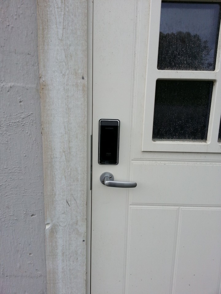 Bytte til Samsung NFC/kodelås på ytterdøra. - 2012-07-16 12.50.14 (Custom).jpg - Tazzat