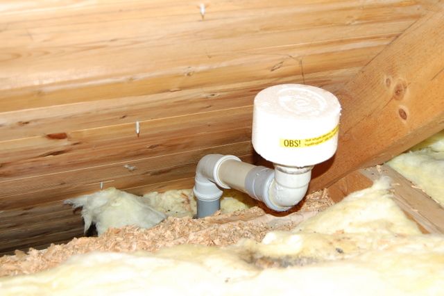 Ønske om ombygging av kaldt loft til varmt + hjelp til å fjerne mugg-problem - DSC_0938.jpg - novell