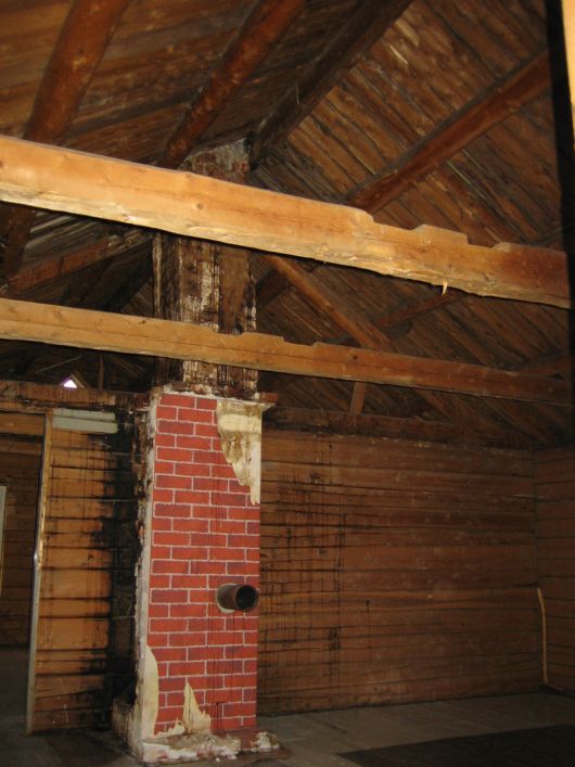 Heving av innvendig tak på loftet - kan bjelkene flyttes eller fjernes - Bilde_013.jpg - joran
