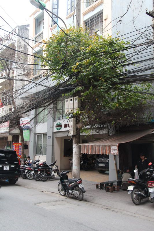 Spaghetti - strømstolper - Hanoi - Vietnam.jpg - elax