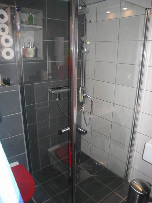 Løsning med nedsenket gulv i dusjnisje - IMG_6807.jpg - Eirik Raude