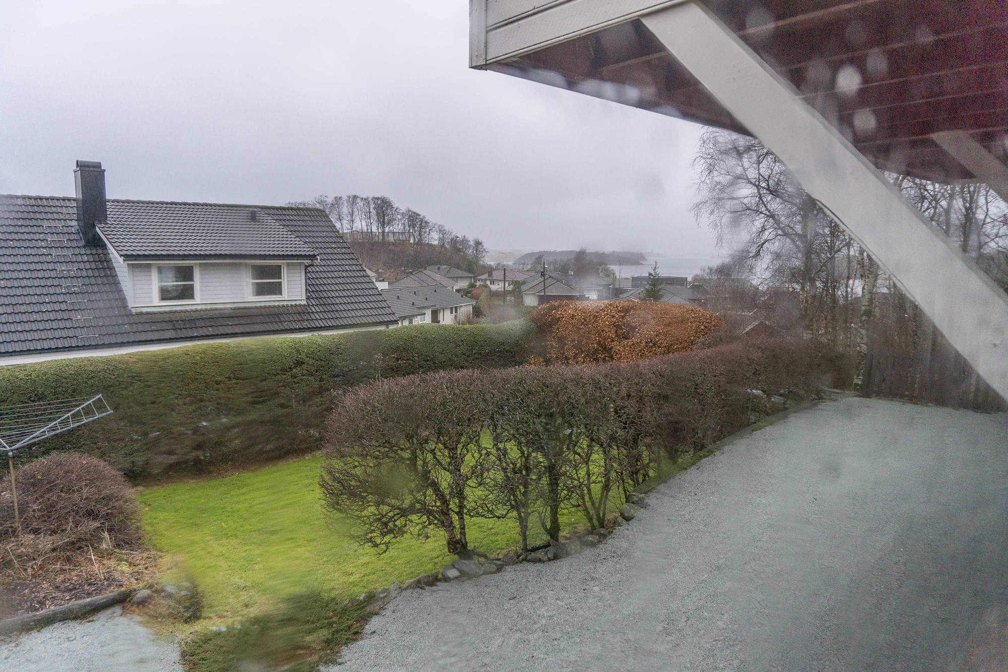 Bygge hus på 1 mål tomt med utsikt - Plassering av 2 etg betonghus  - Sørsjøvegen 11 Overtakelse_LowRes4_DSC02512_ FotoEivindBø.jpg - eivindcom