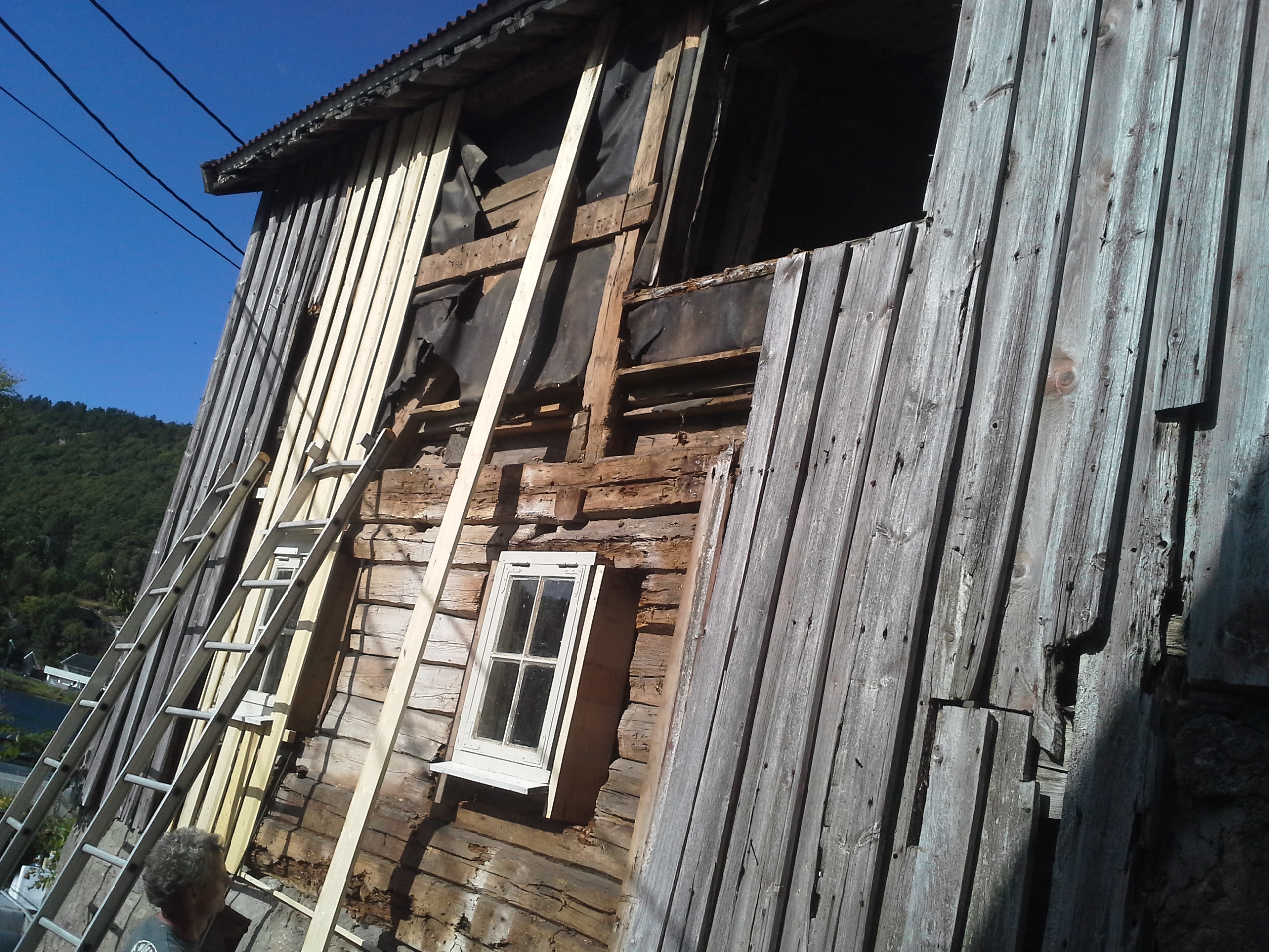 potet93: renovering av gammelt tømmerhus ca 1850 - 20130831_155714.jpg - potet93