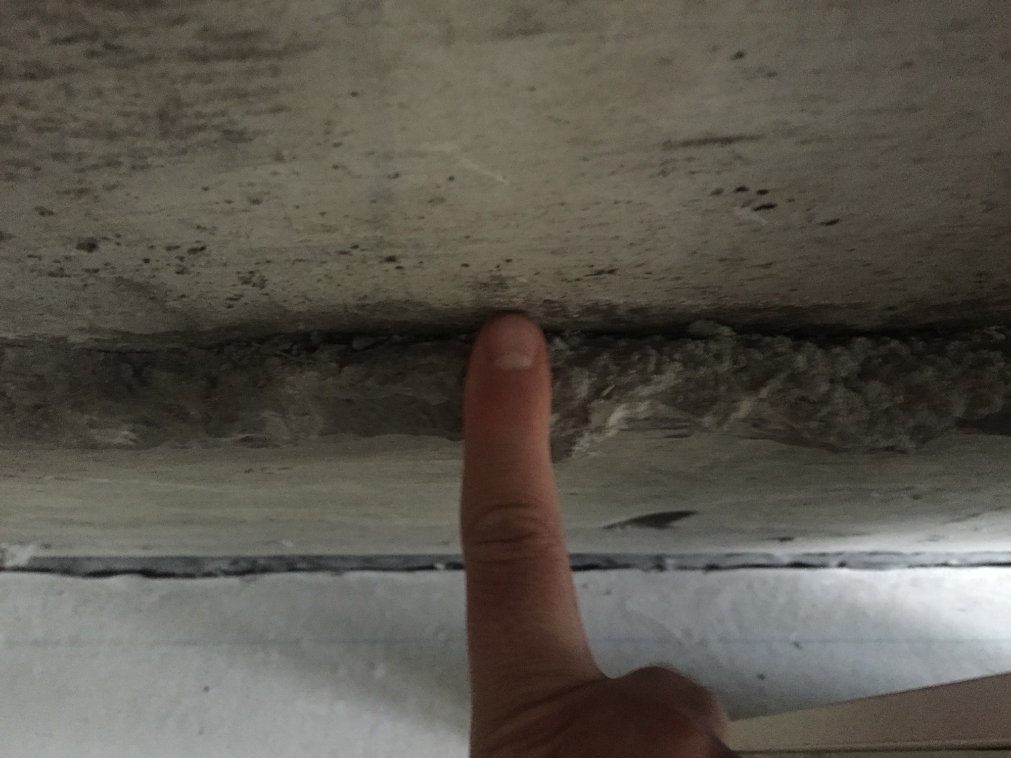 Behandle betongvegg sliping/voksing/ - IMG_6984.JPG - BjornVaKn