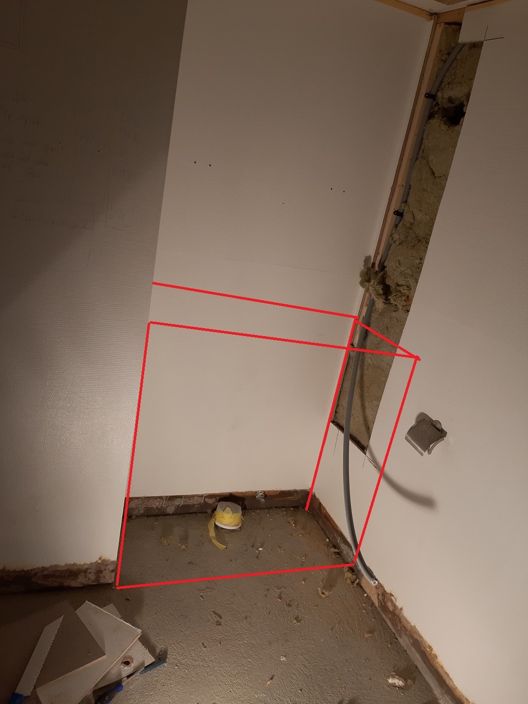 Varmekalel under "kasett" for vegghengt toalett, krise? - 20190402_125321 edit.jpg - eehgil