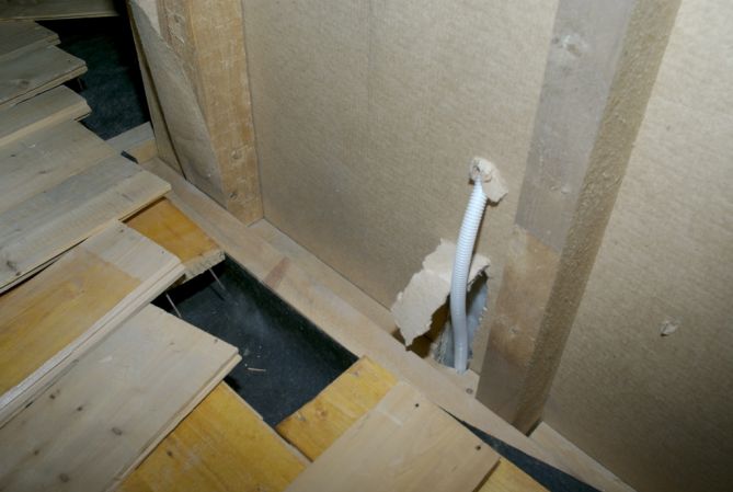 Legge gulv på loftet, flytte isolasjonen? - loft2.jpg - tesdal