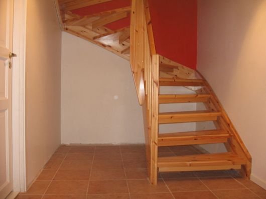 Oppussing av trapp: Skal male trappen, men hva med trinnene? - trapp_2.jpg - psv021