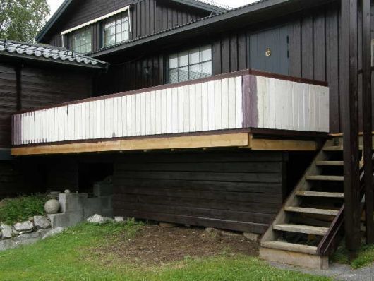 Endepløyde terassebord: Erfaring etter over ett år - P9140098.JPG - Bidda