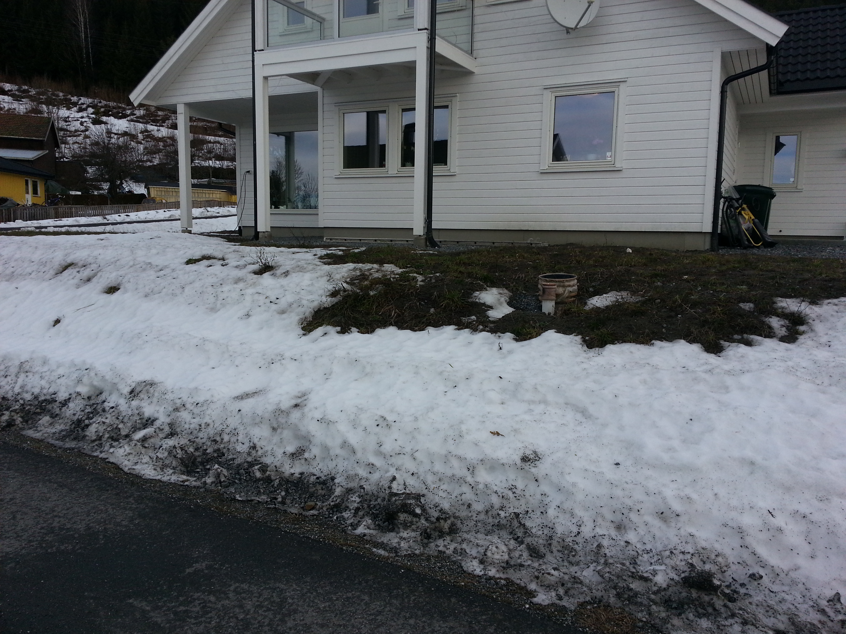 Overvannsledning, kum, kloakk ..hva kan jeg gjøre? - 20140217_103117.jpg - njofra
