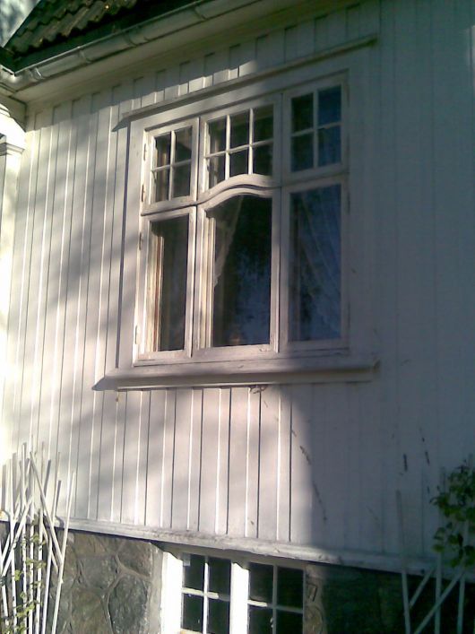 Sveiterstil vinduer: Vannbrett og pynteklosser - vindu kompl.jpg - aalbork