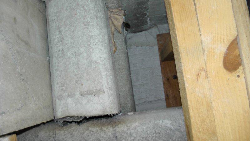 Asbest rundt/inni ventilasjonsrør fra 1954? - M2190005.jpg - krs
