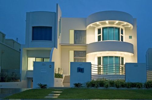 hva koster det å bygge funkis på 200 kvadrat? noen som har erfaring? - Modern-Art-Deco-House-Design-Exterior.jpg - incognito