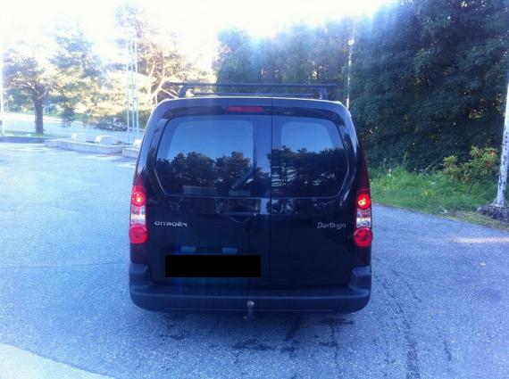 Identifisering av varebil - berlingo_sladdet.jpg - Terjem