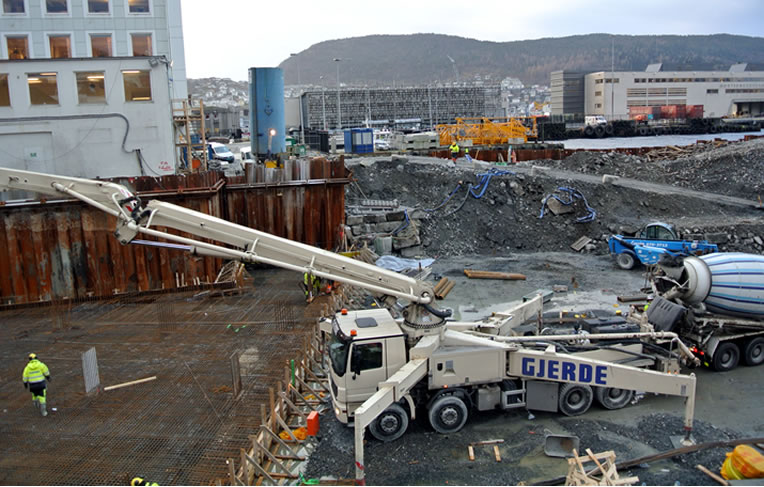 Støttemur 80cm, fundament og grunnarbeid? - slide1.jpg - jolle