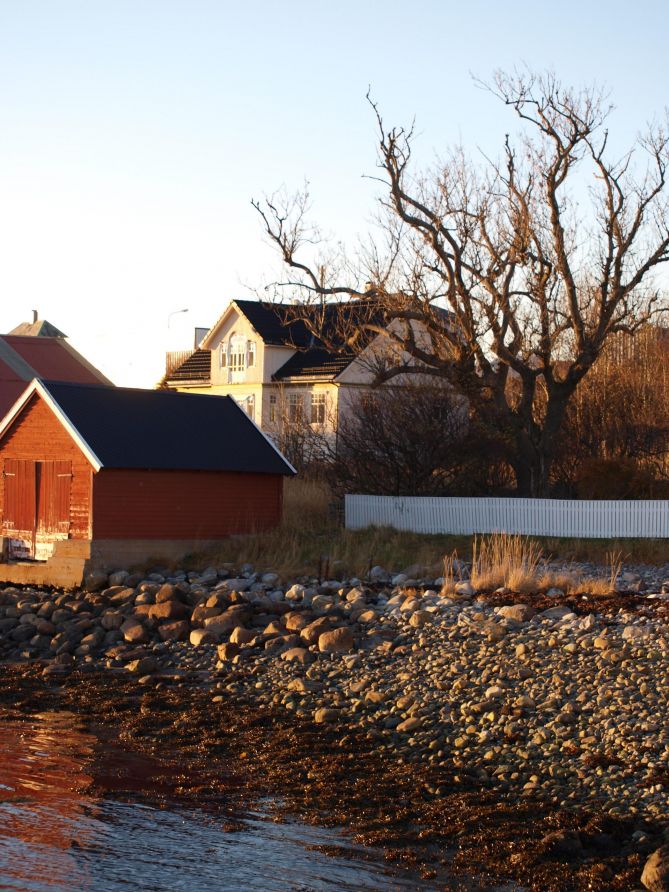 Valderøy: Nybygging på Sunnmøre - PB200043.jpg - Valderøy