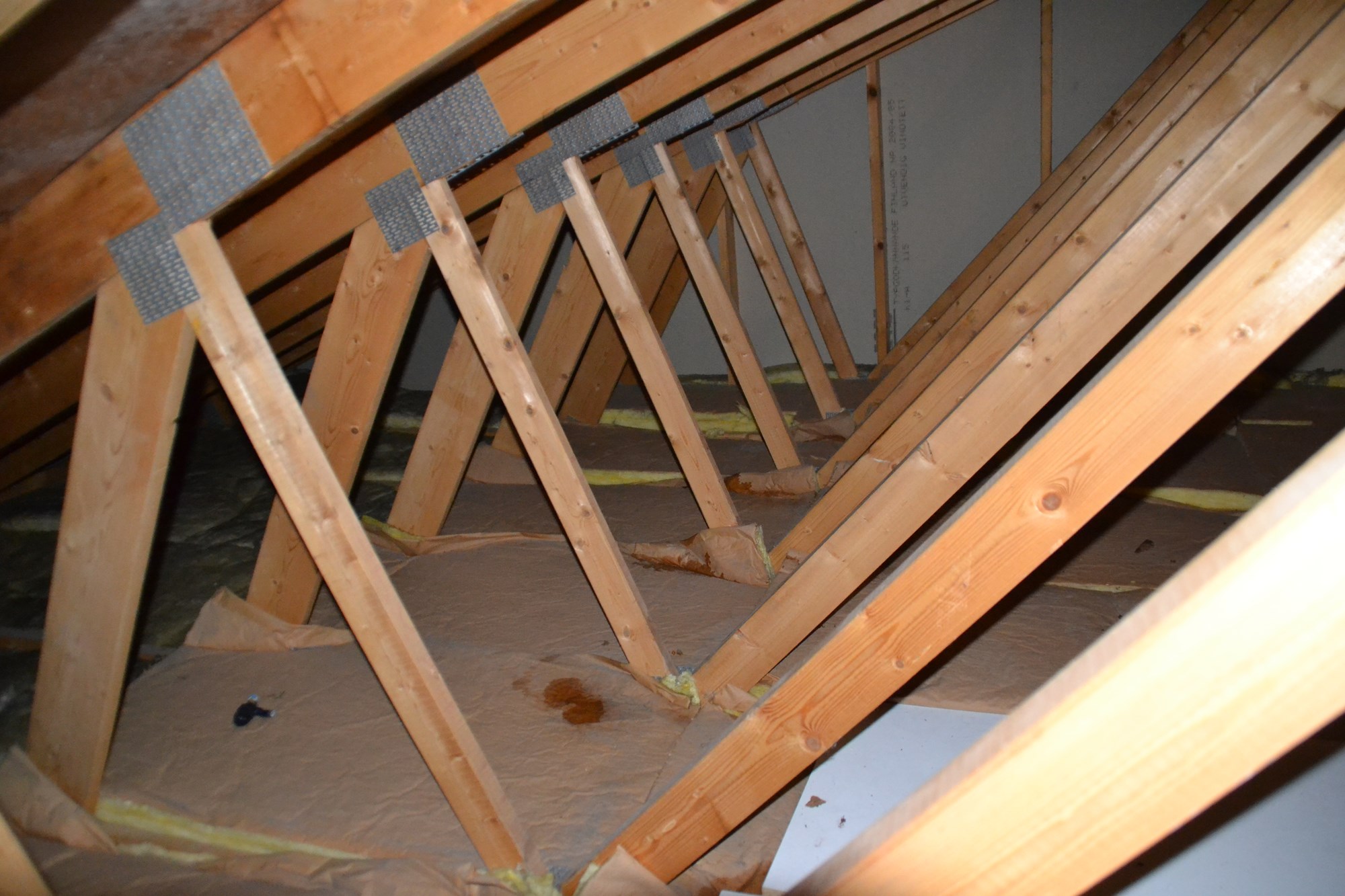 Nytt tak - skader på loftet - DSC_0122 – Kopi.JPG - simonhav
