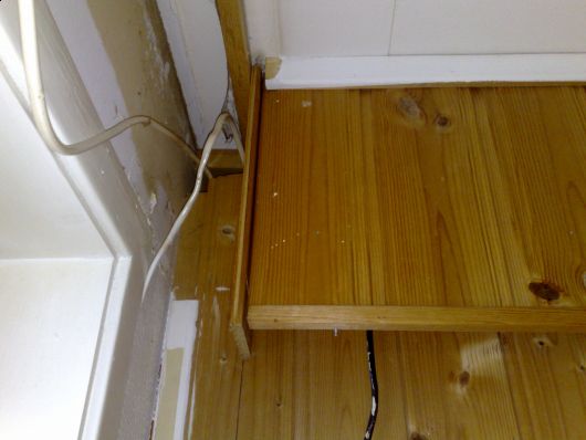 Lettvegg med panel, Kan jeg sette gipsplater rett på denne? Og ledningene? - 070420101017.jpg - Naudra