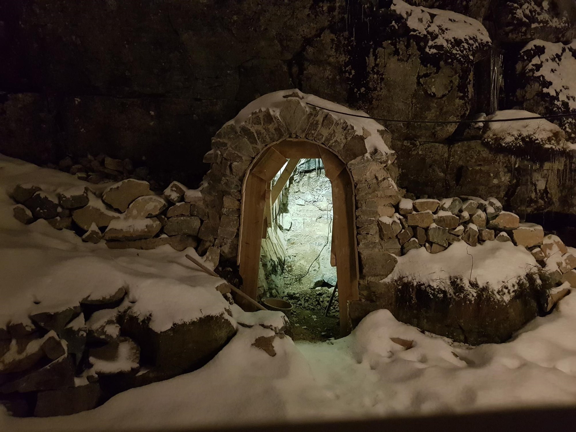 Grave tunnel/hule - 20171213_185211.jpg - Hulemannen