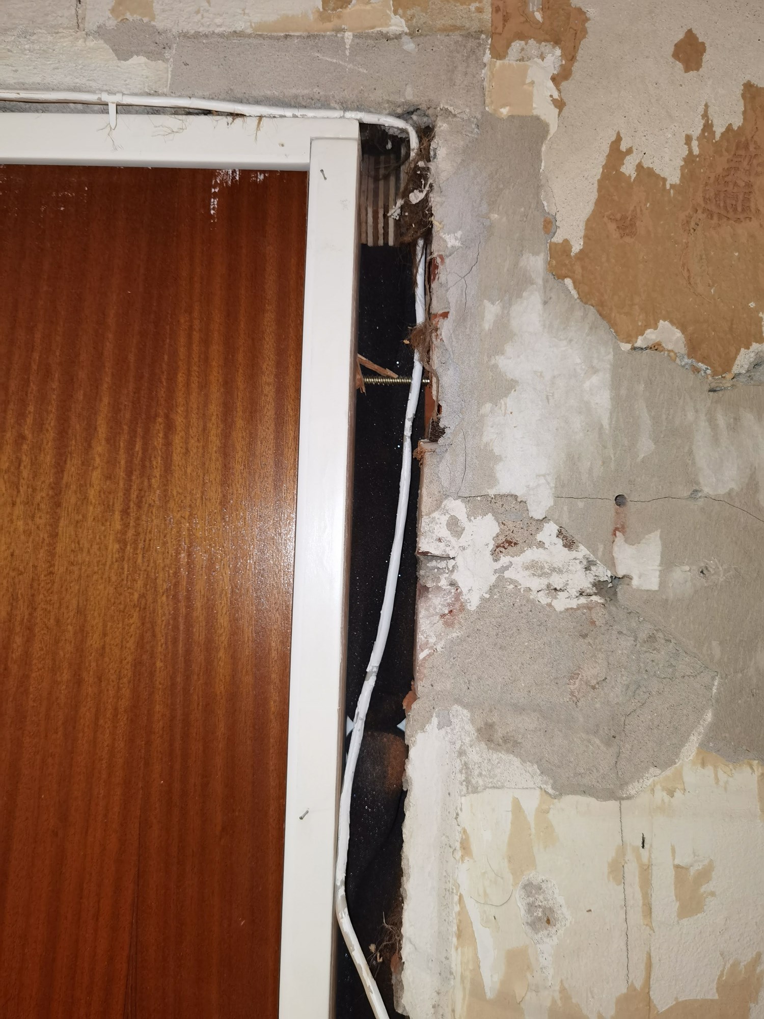 Råd angående skadet murvegg rundt døråpning - IMG_20210328_203419.jpg - ByggeGirl