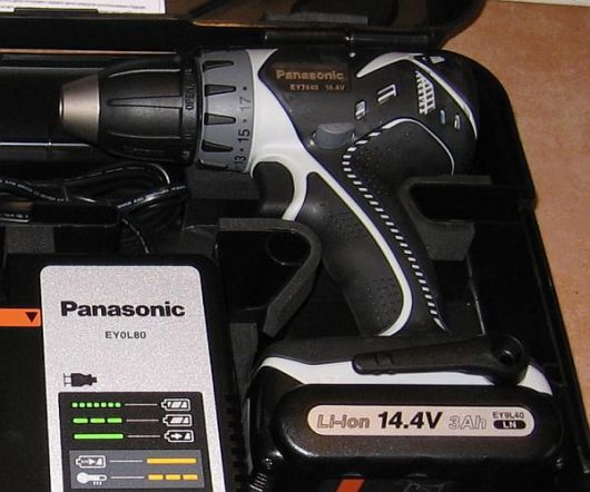 Panasonic drill m/ 2 stk 3.0 Ah batterier mm - min_egen_closeup_IMG_6970.jpg - clink