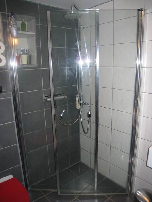Løsning med nedsenket gulv i dusjnisje - IMG_6806.jpg - Eirik Raude
