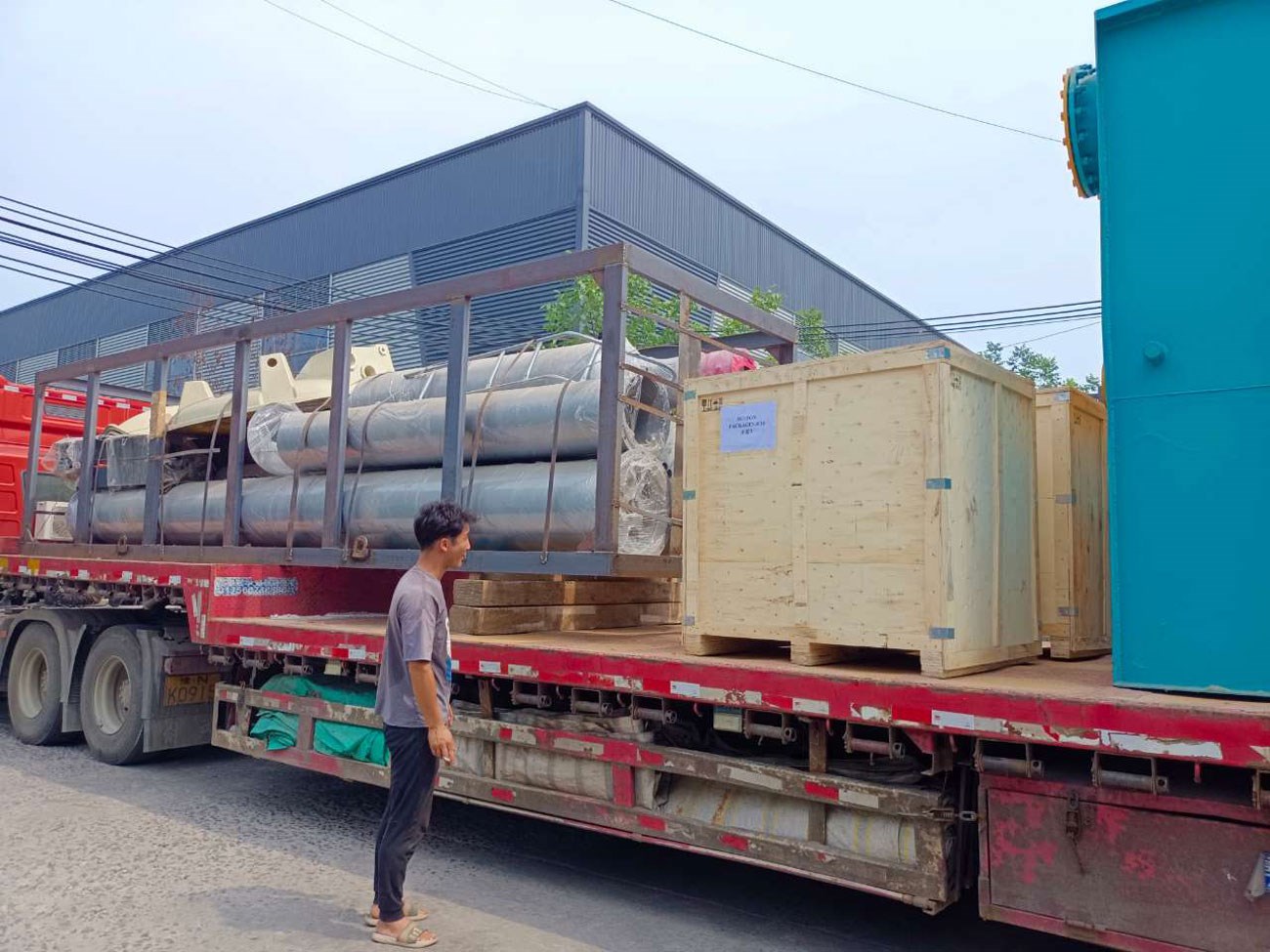 Advantages Of A Continuous Pyrolysis Plant - BLJ-16 Beston Semi-continuous Pyrolysis Equipment Shipped to Sudan.jpg - newblog@bestoneggtraymachine.com