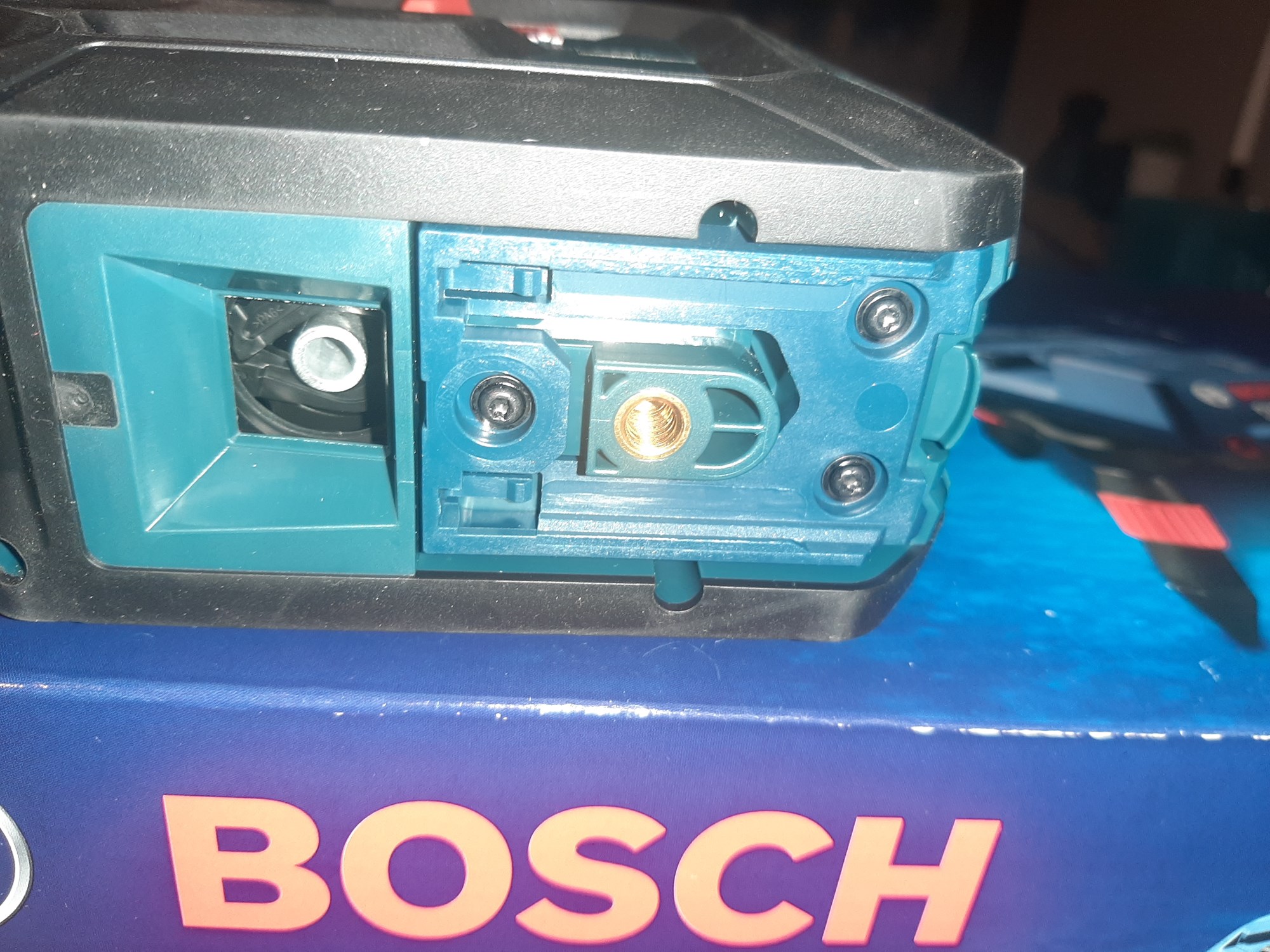 Bosch krysslaser og RM3 stativ - 20201017_192356.jpg - Granvin
