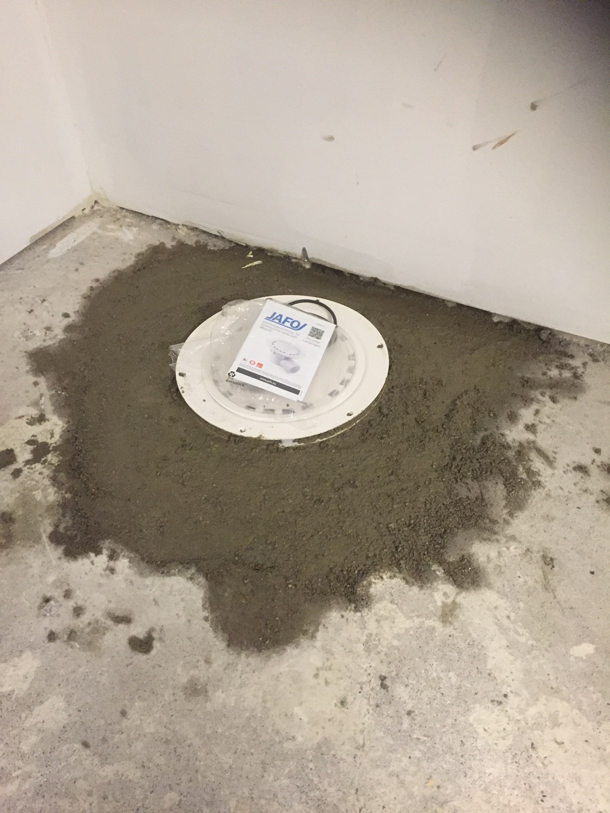 Når kan jeg avrette etter skifte av sluk?? - IMG_1573.JPG - kensivert
