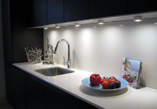 Silestone benkeplater fra utlandet - diapol quarz white.jpg - Solsikke