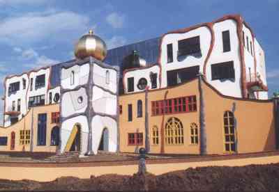 Arkitektur som uttrykksmiddel - hundertwasser6.jpeg - incognito