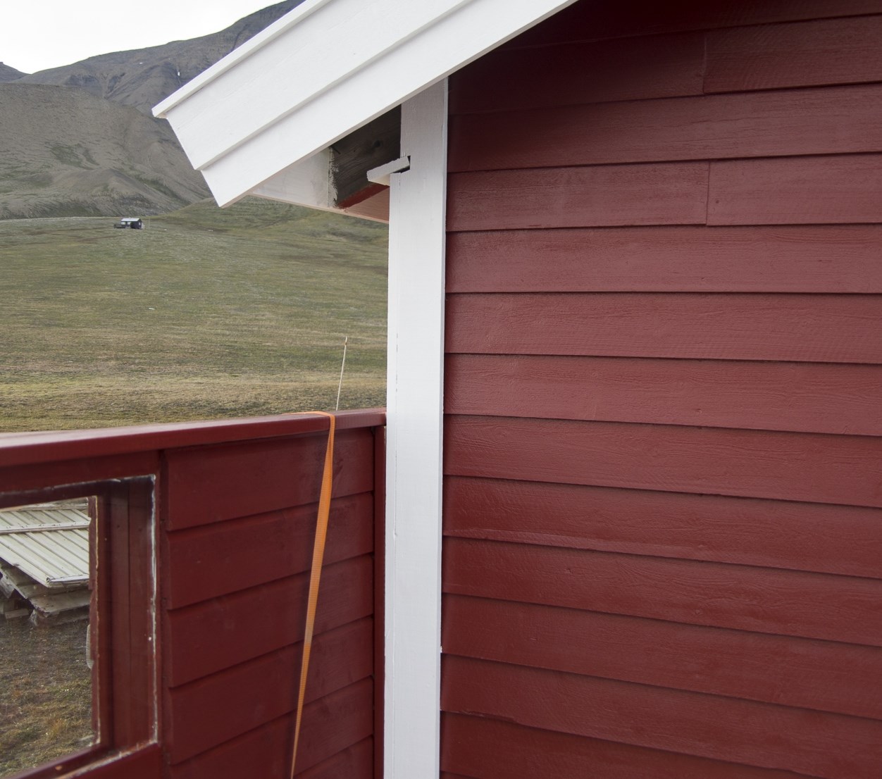 Drywood skal "teste" maling i arktis - Drywood_Svalbard (3 of 3).jpg - rubs