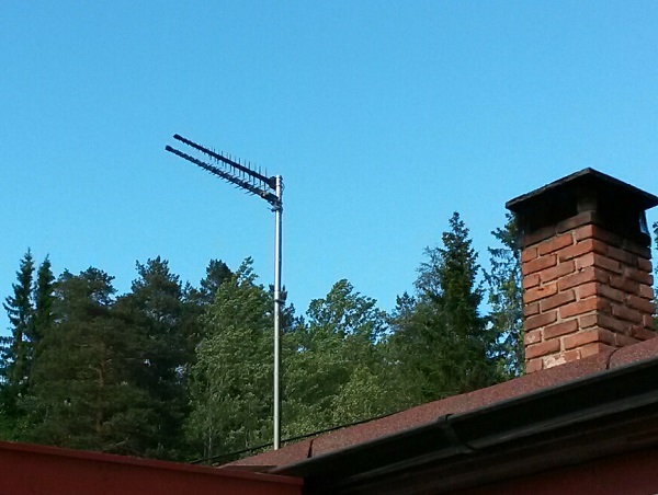 Fresermannen: Mobildekning på hytta - antenner.jpg - Fresermannen