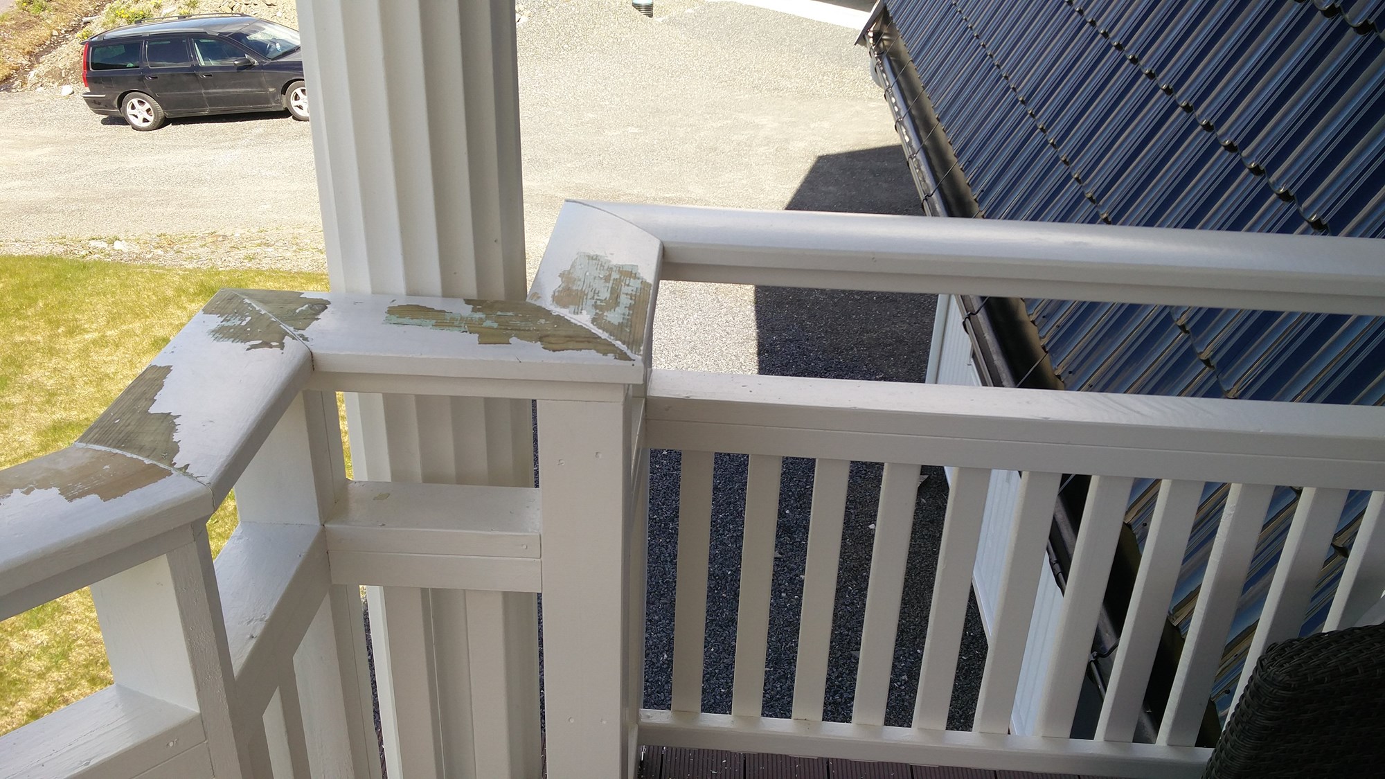 Male buet rekkverk på veranda - IMG_20170511_114556.jpg - DonThomaso
