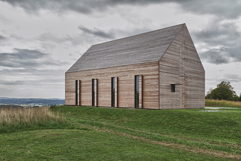 Arkitektur som uttrykksmiddel - modest-gable-roof-summer-house-structure2.jpg - redsox