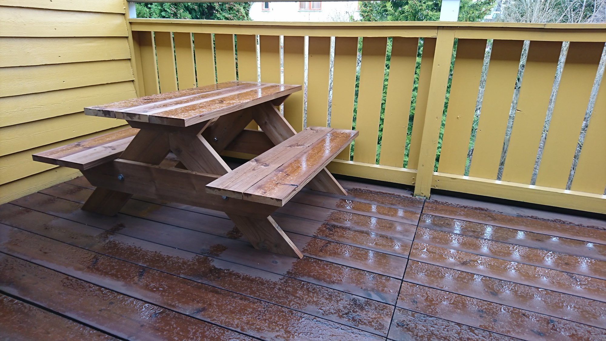 Erfaringer med varmebehandlet terrassebord (Saga Wood, termofuru o.l.) - DSC_0409.jpg - Goodish