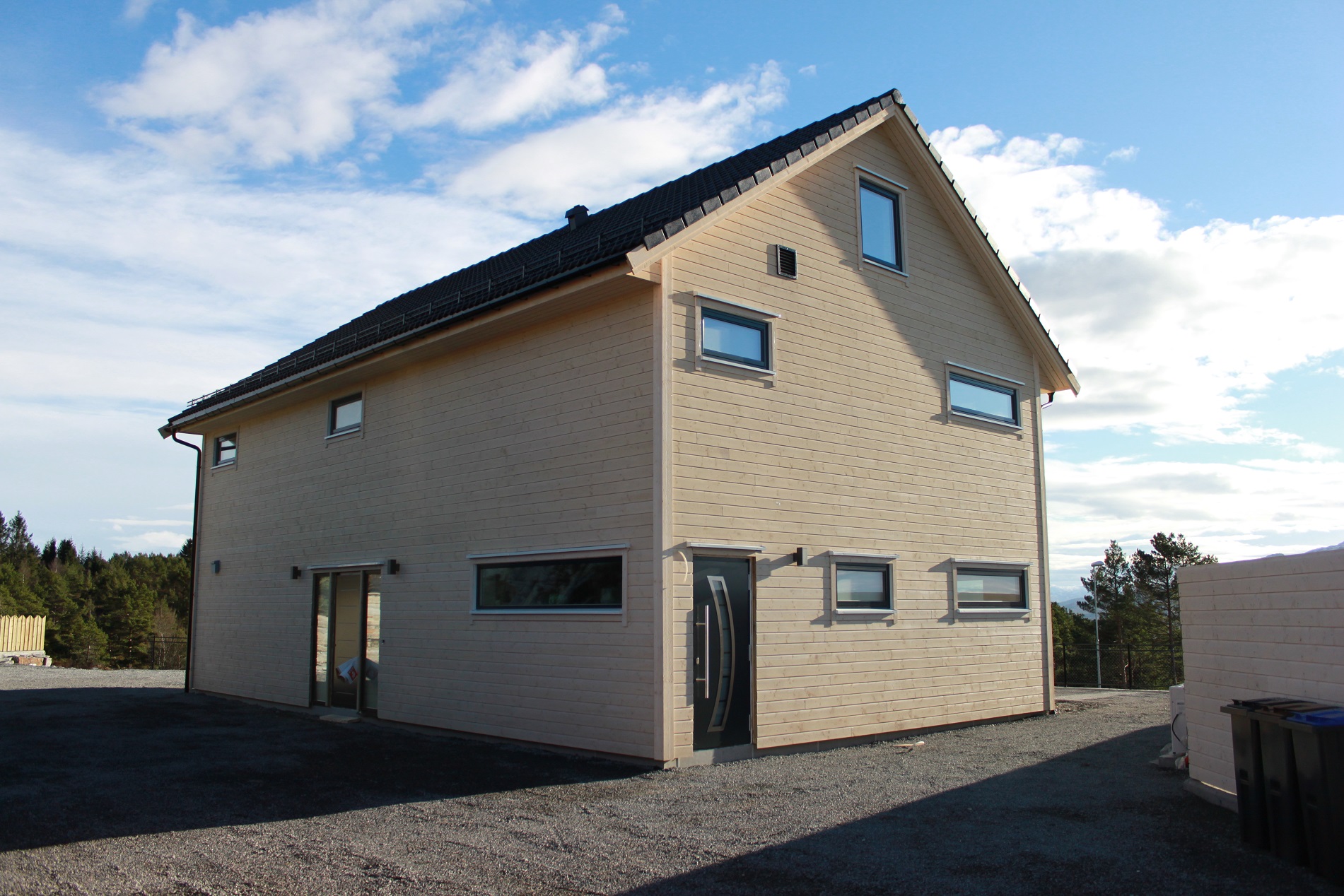 c-w203: Moderne tradisjonelt hus i Nordhordland - 5.jpg - c-w203